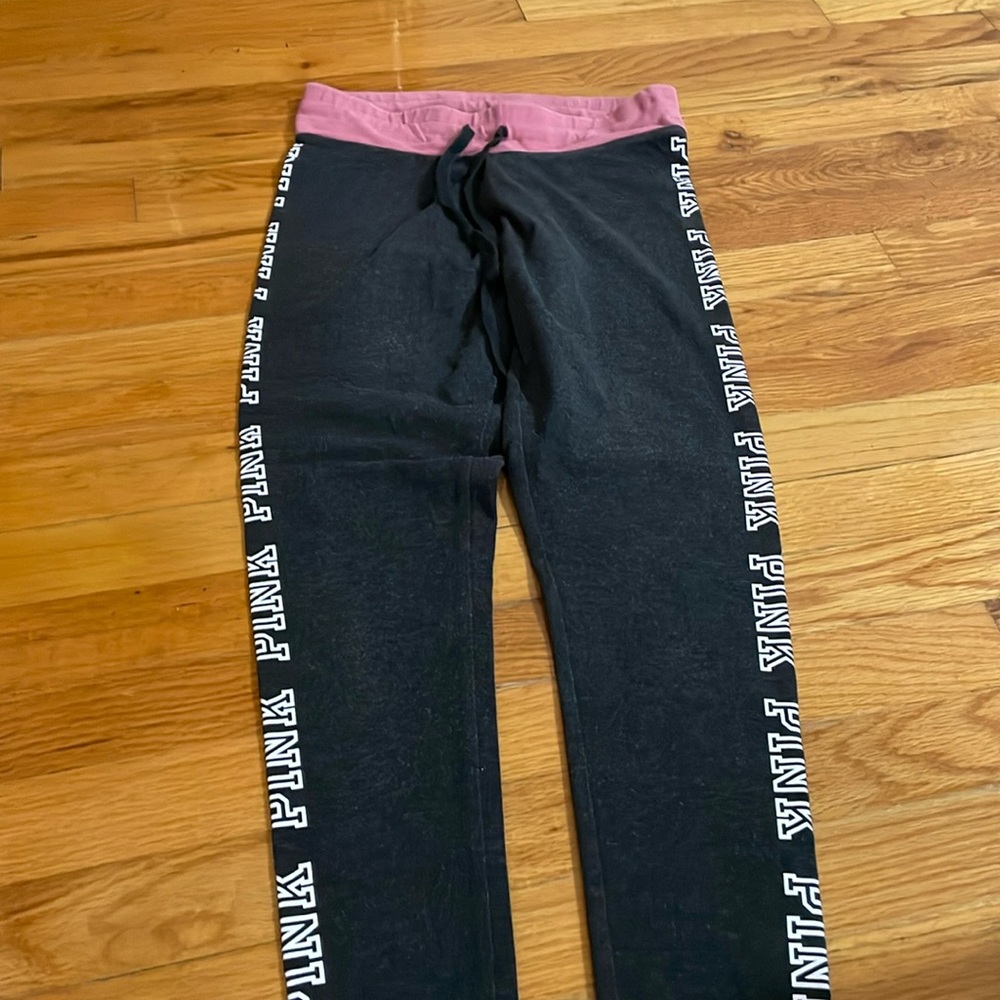 Victoria’s secret pink yoga pants